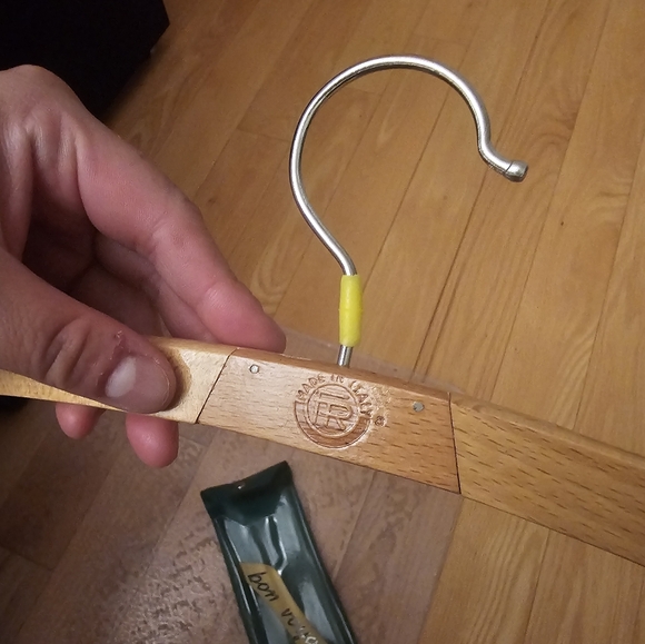 Fratelli Reguitti Vintage Folding Wood Hangers - Picture 9 of 9